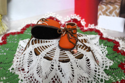 Чоботи помаранчеві для ляльки ростом 32-34 см, ручна робота