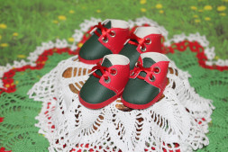 Взуття &quot;новорічні кольори&quot;  для ляльки ростом 32-34 см, ручна робота