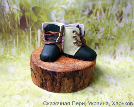 Высокие ботинки зелено-салатные  для куклы ростом 32-34 см, ручная работа