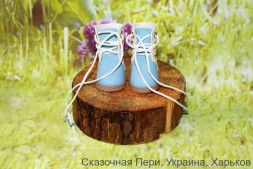 Высокие ботинки молочно-голубые  для куклы ростом 32-34 см, ручная работа