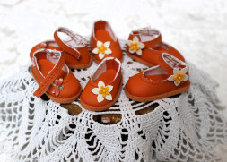 Туфлі помаранчеві для ляльки Юмі 28 см, hand made