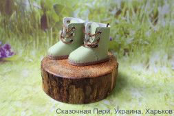 Высокие ботинки светло-салатные  для куклы ростом 32-34 см, ручная работа