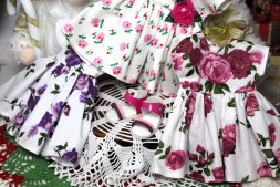 Босоніжки рожеві для ляльки ростом 28 см, ручна робота