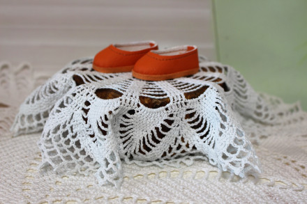 Туфлі помаранчеві для ляльки Юмі 28 см, ручна робота