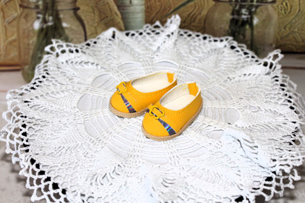 Туфлі з метеликом жовті, hand made, для Paola Reina