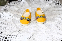 Туфлі з метеликом жовті, hand made, для Paola Reina