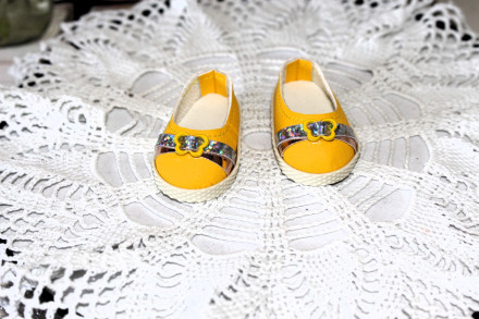 Туфлі з метеликом жовті, hand made, для Paola Reina