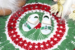 Босоніжки &quot;Новорічна ялинка&quot; для ляльки ростом 32-34 см, ручна робота