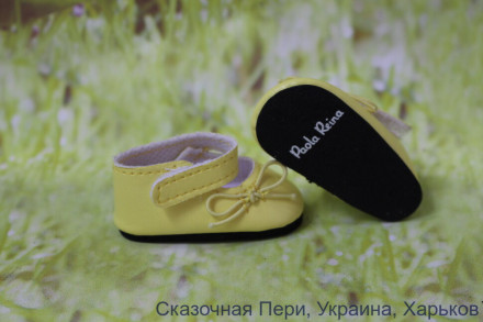 Туфли желтые для кукол 32 см Paola Reina