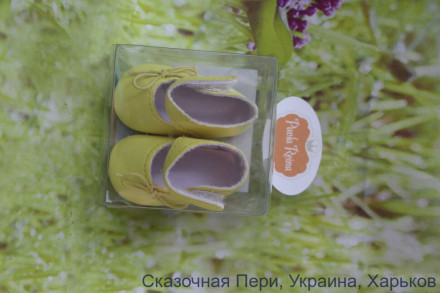 Туфли желтые для кукол 32 см Paola Reina