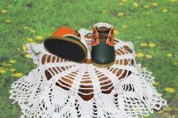 Чобітки "чорнобривці" для ляльки 32 см, hand made